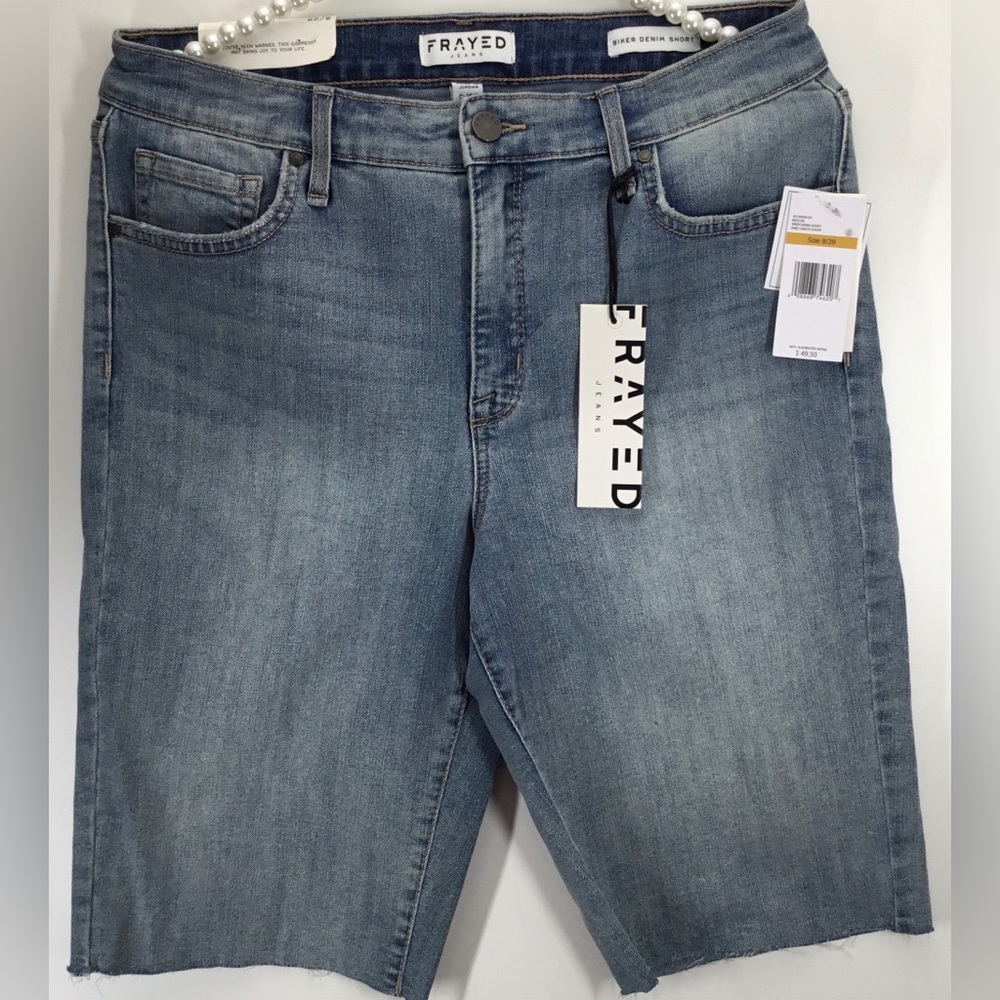 Bermuda Shorts 8/29 FRAYED JEANS Womens Blue Zippered Pocketed Biker Frayed New